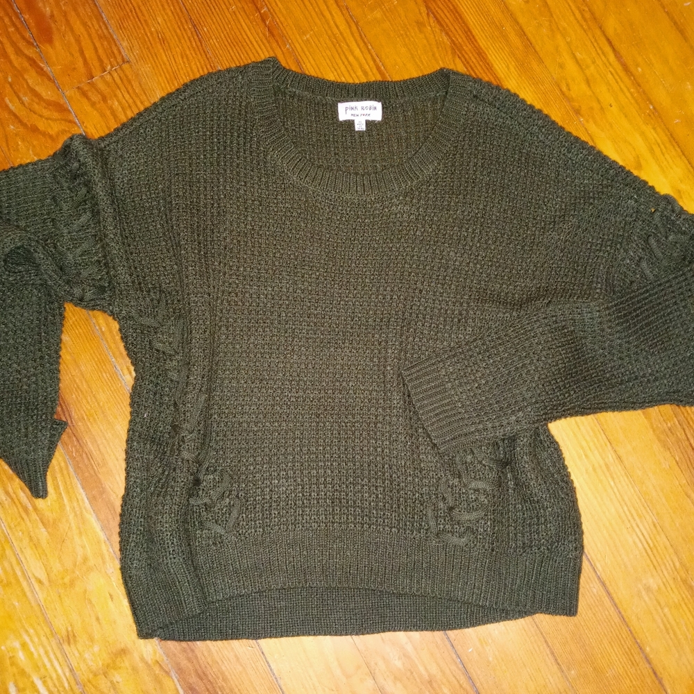 Amazing Army Green Sweater Nwt's and Super Soft